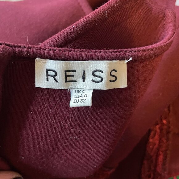 Reiss Burgundy Sleeveless Knee-Length Lace Hem Bateau Neck Bodycon Dress Size 0 - Picture 5 of 7